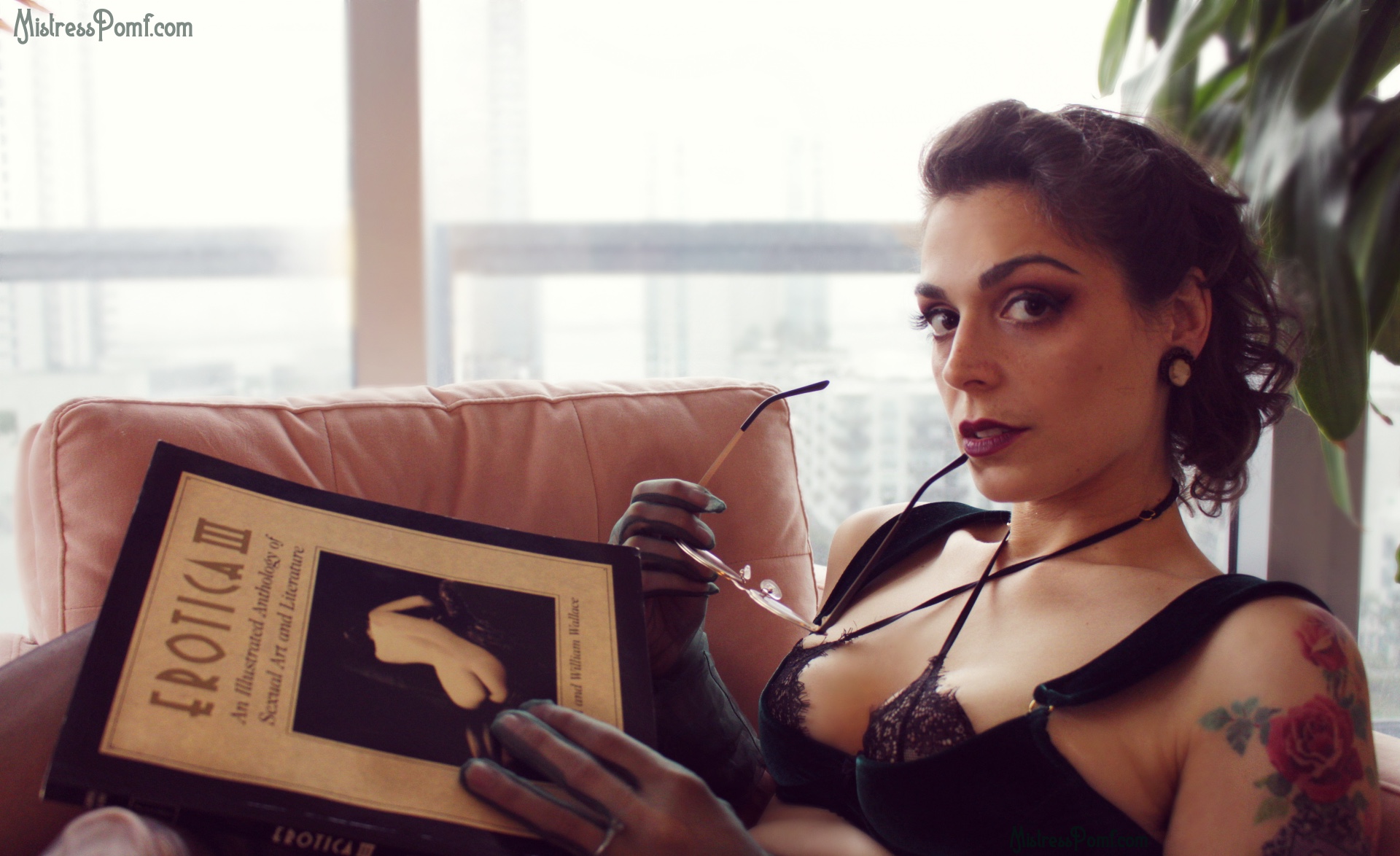 Read more about the article Sexy Librarian ~ Role-Play Fetish as The Librarian