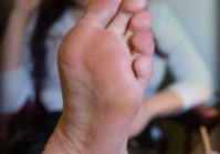 MISTRESS POMF SOUTH FLORIDA FOOT FETISH DOMINATRIX MISTRESS POMF OF SOUTH FLORIDA FOOT FETISH WITH BARE FEET ON DESK